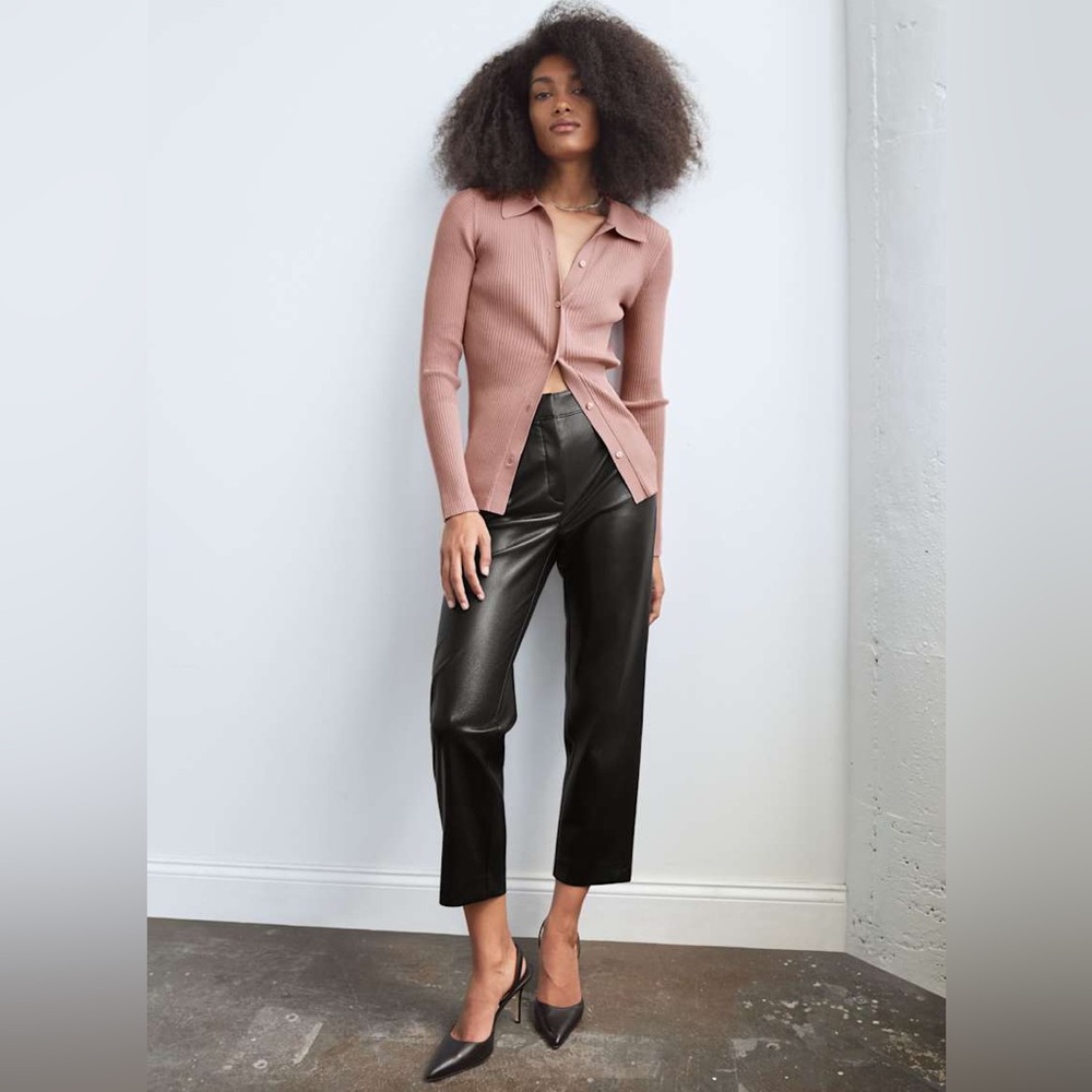 Babaton Command Cropped Pant from Aritzia